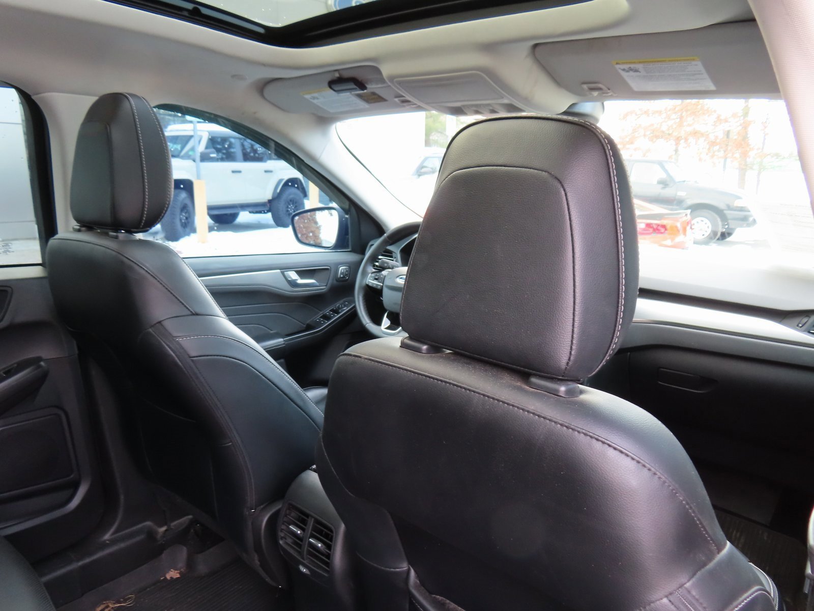 Certified 2022 Ford Escape Titanium w/ Class II Trailer Tow Package image 35