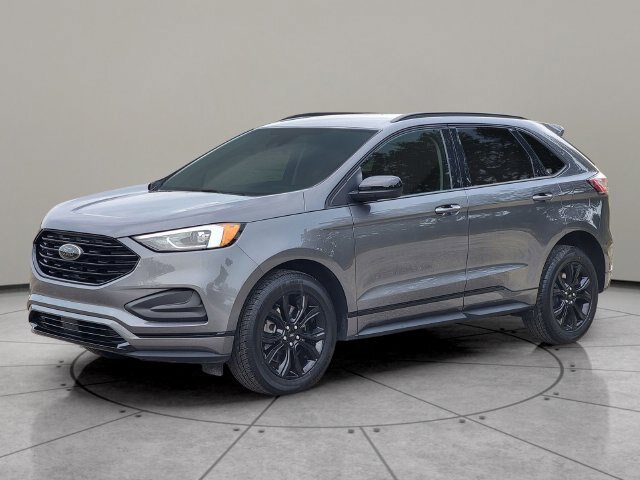Certified 2024 Ford Edge SE w/ Black Appearance Package AWD/4WD image 3