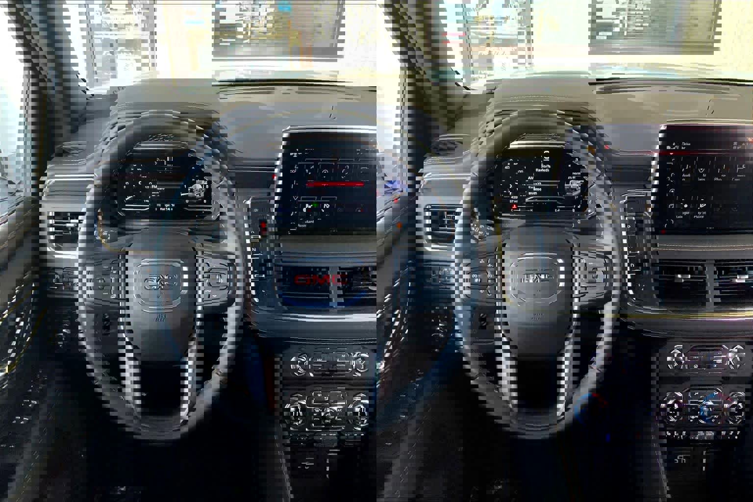 Used 2024 GMC Yukon AT4 w/ AT4 Premium Package image 7