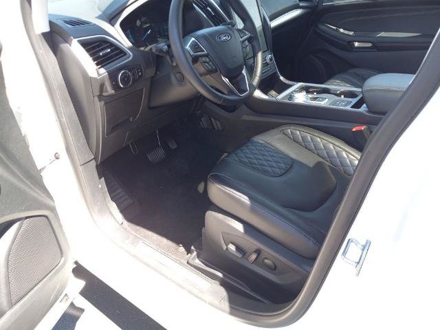 Certified 2024 Ford Edge Titanium w/ Equipment Group 301A AWD/4WD image 26