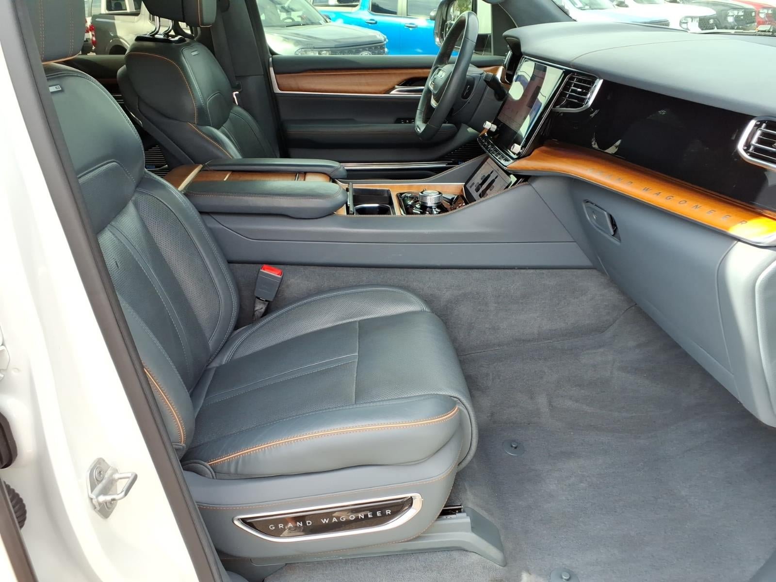 Used 2022 Jeep Grand Wagoneer Series II w/ Convenience Group III AWD/4WD image 11