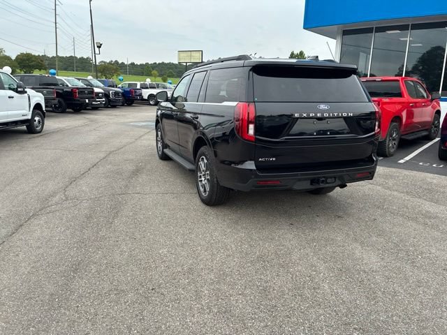 Certified 2025 Ford Expedition Active AWD/4WD image 28