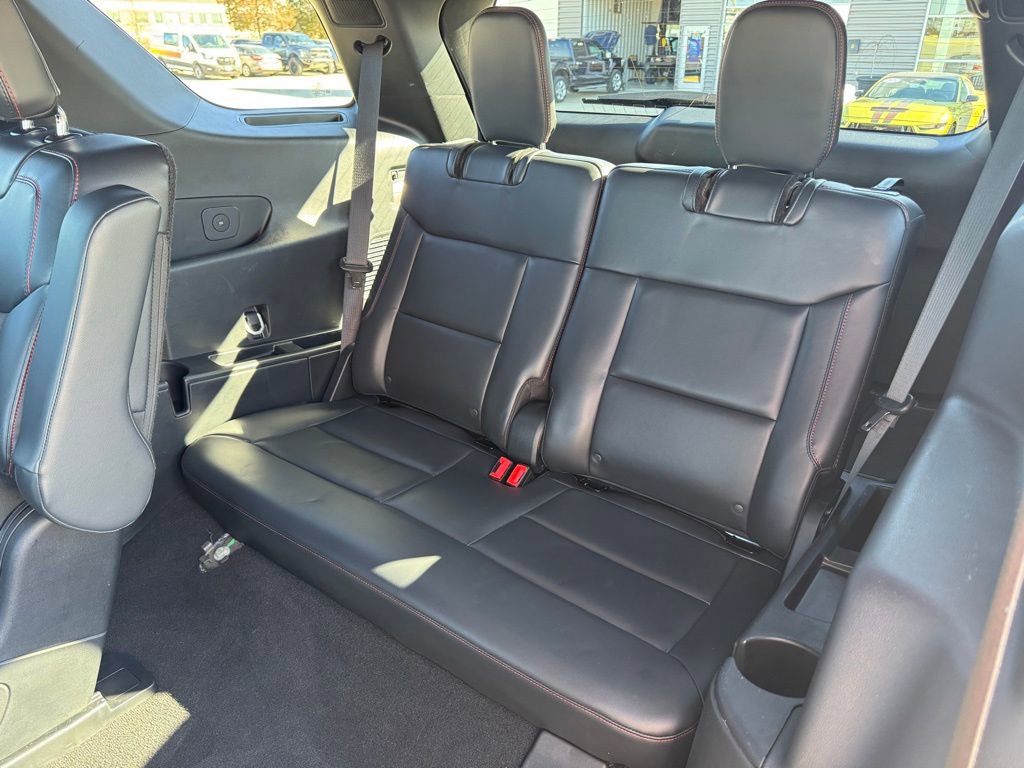 Certified 2025 Ford Explorer ST-Line AWD/4WD image 35