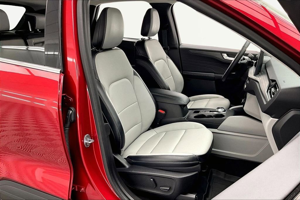 Certified 2023 Ford Escape Platinum image 9