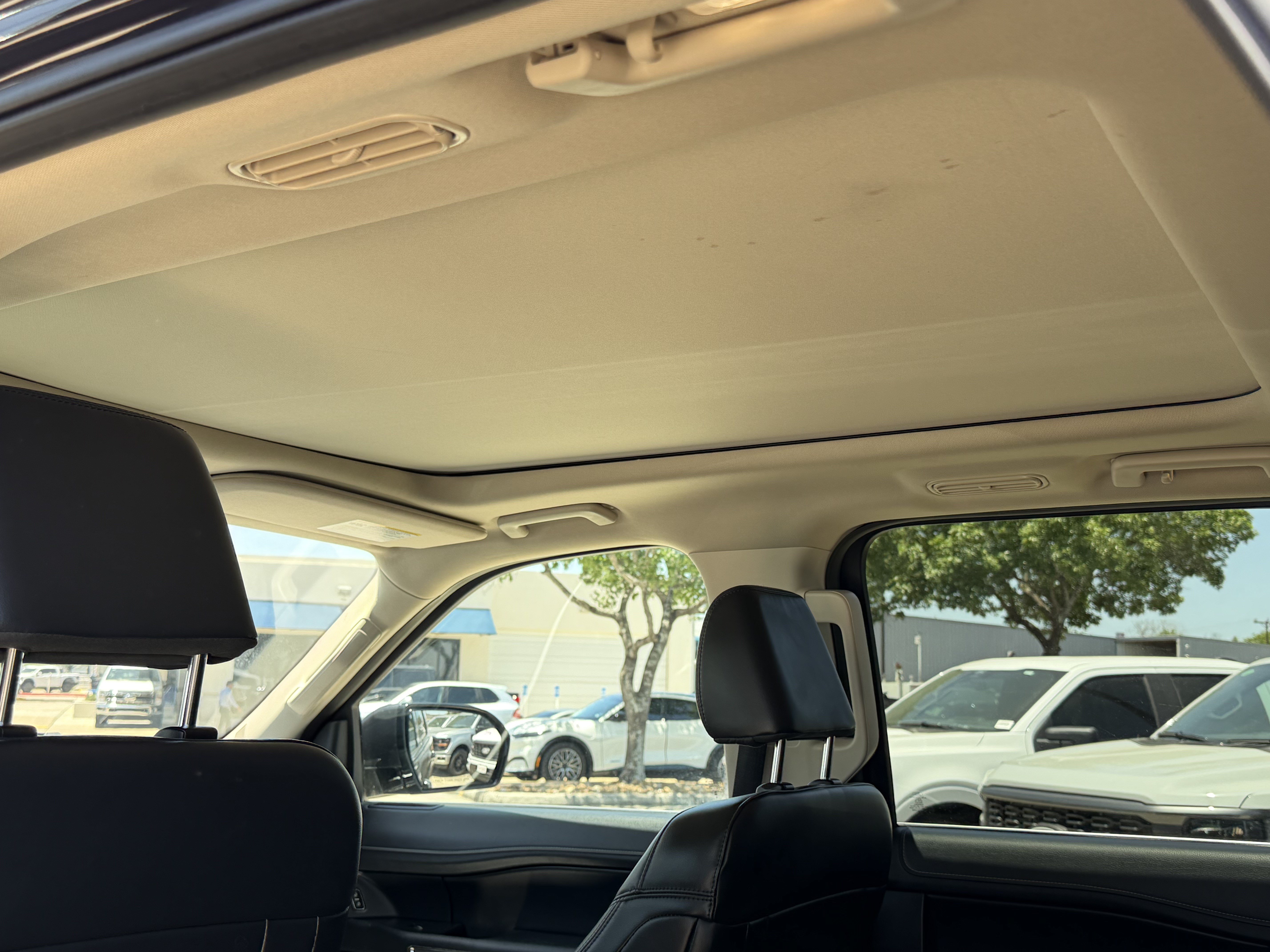 Certified 2023 Ford Expedition XLT RWD image 11