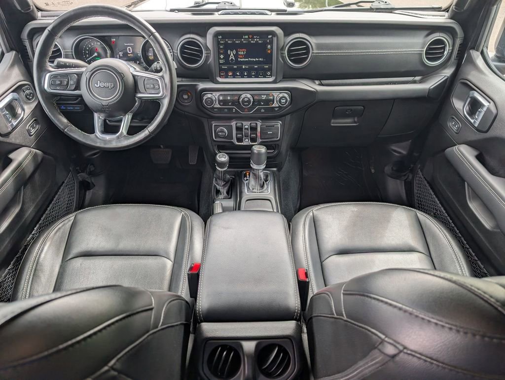 Used 2023 Jeep Wrangler Unlimited Sahara w/ Cold Weather Group AWD/4WD image 16
