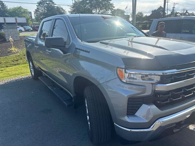 Used 2026 Chevrolet Silverado 1500 LT AWD/4WD image 2