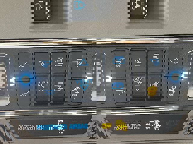 Certified 2021 Ford F150 Lariat w/ Equipment Group 502A High image 29