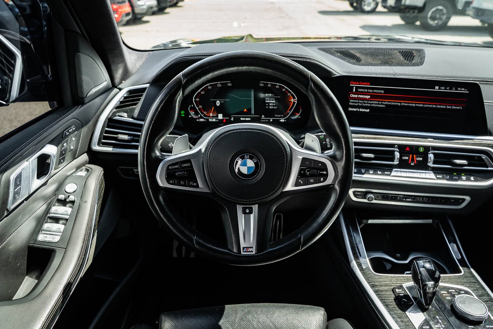 Used 2021 BMW X7 xDrive40i w/ M Sport Package AWD/4WD image 25