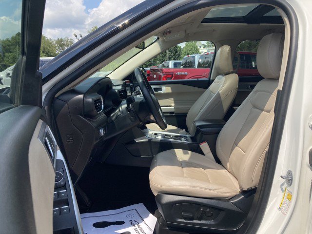 Certified 2022 Ford Explorer Limited w/ Equipment Group 301A AWD/4WD image 21