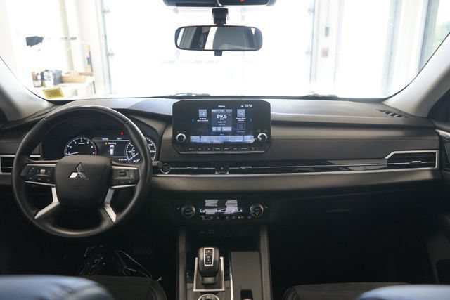 Used 2022 Mitsubishi Outlander SE AWD/4WD image 31