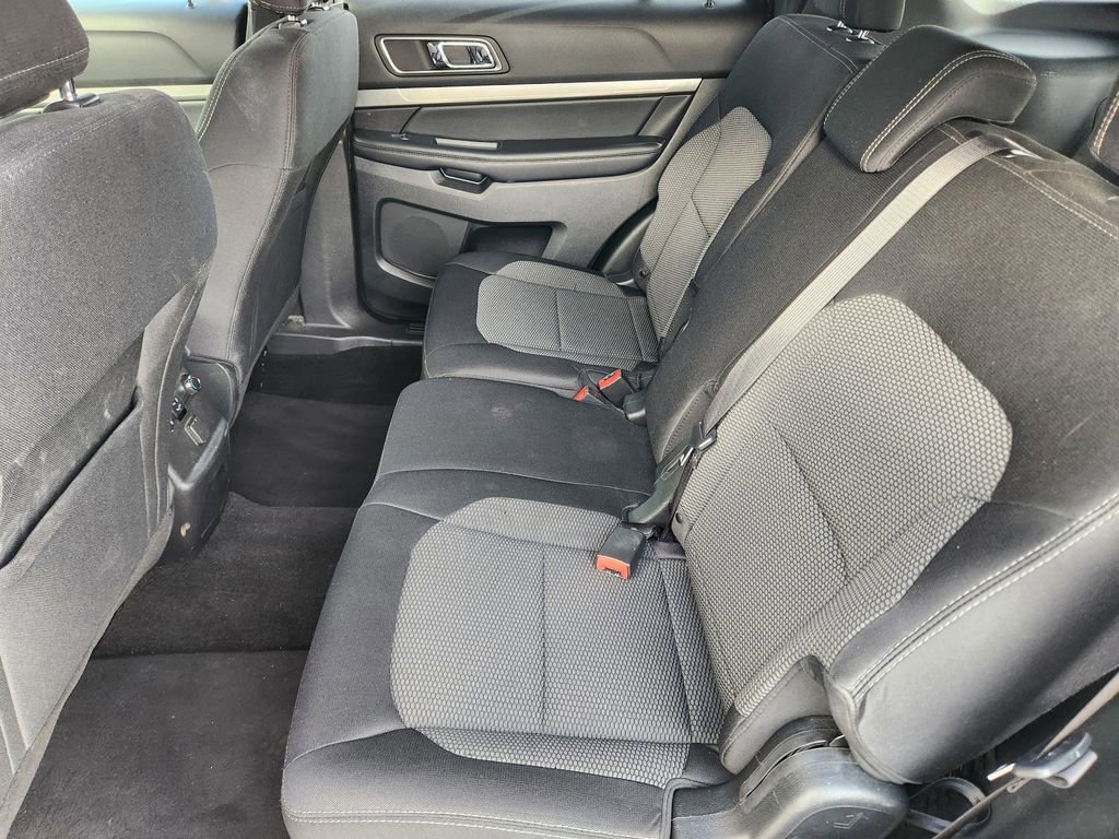 Certified 2018 Ford Explorer XLT image 14
