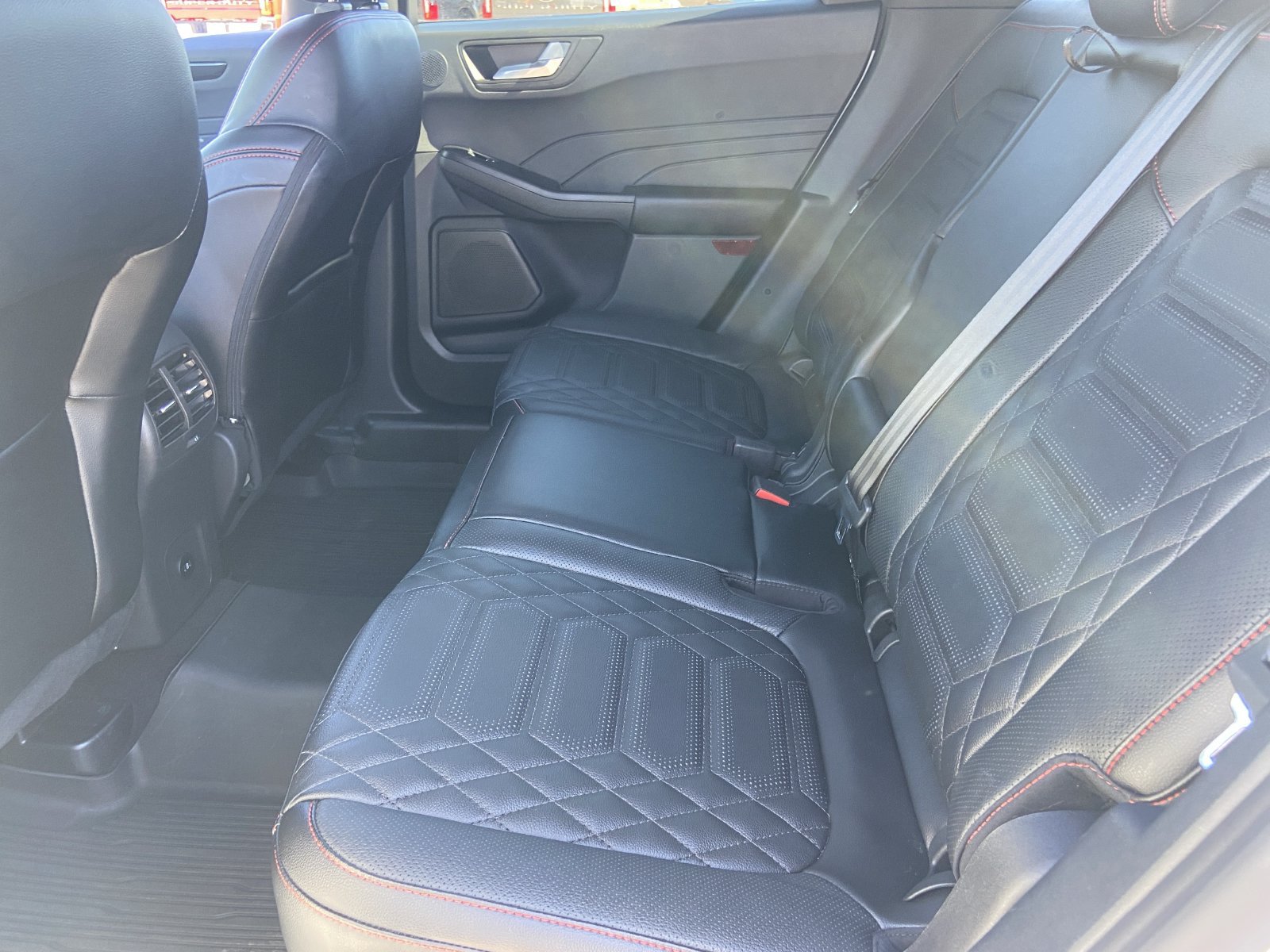 Certified 2024 Ford Escape ST-Line Elite w/ Premium Technology Package AWD/4WD image 22