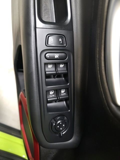Used 2018 Jeep Renegade Trailhawk image 13
