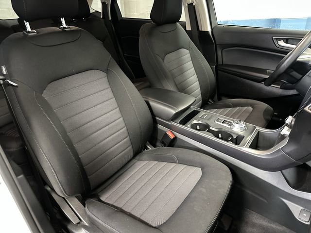Certified 2024 Ford Edge SE w/ Black Appearance Package image 25