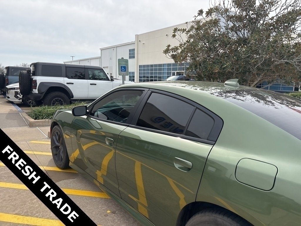 Used 2022 Dodge Charger R/T w/ Blacktop Package image 9