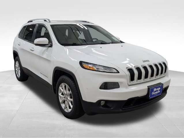 Used 2017 Jeep Cherokee Latitude w/ Safety/Convenience Group AWD/4WD image 19