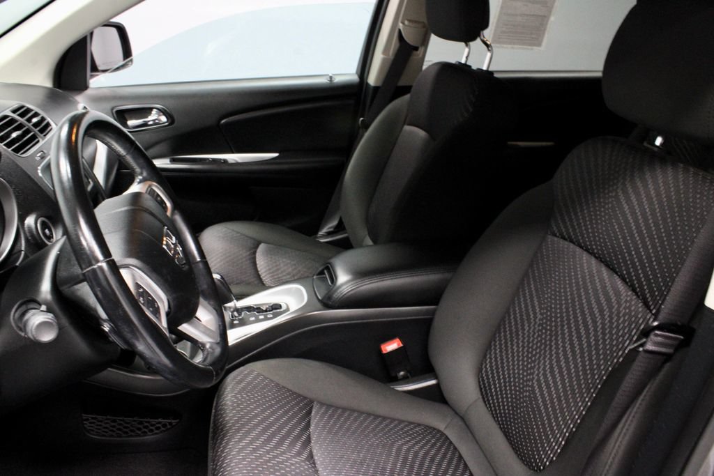 Used 2019 Dodge Journey SE w/ Connectivity Group FWD image 22