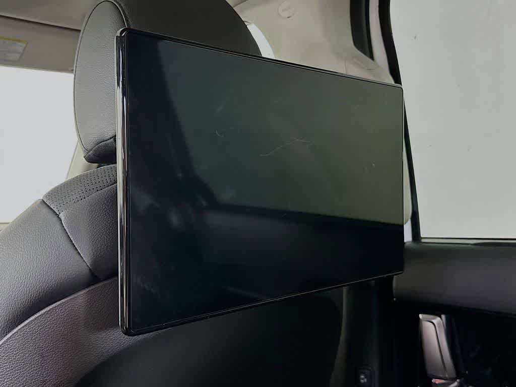 Used 2025 Kia Carnival SX Prestige FWD image 33