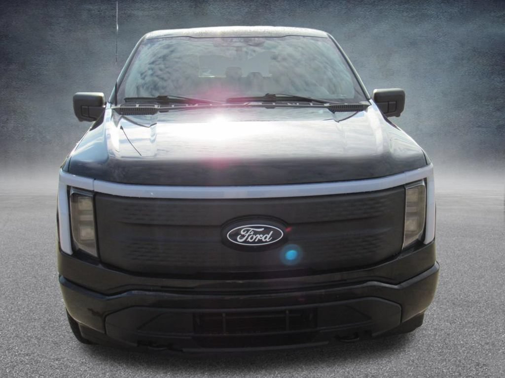 Certified 2025 Ford F150 Lightning XLT AWD/4WD image 9