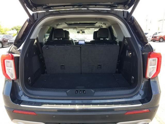 Certified 2023 Ford Explorer Limited w/ Equipment Group 301A AWD/4WD image 7