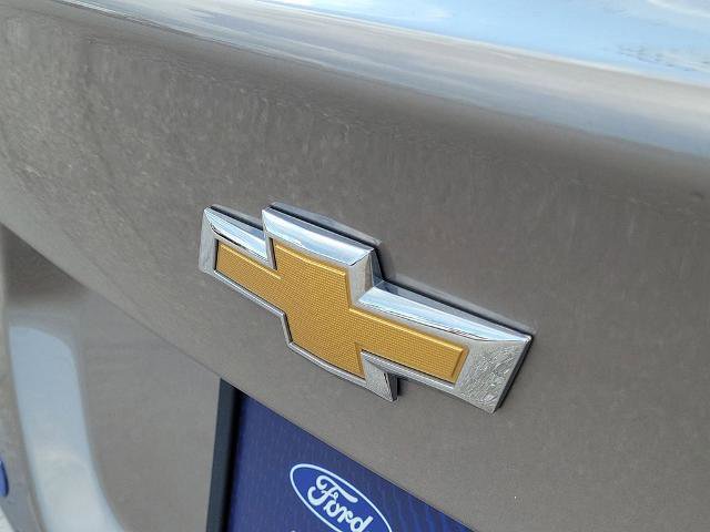 Used 2023 Chevrolet Malibu LT FWD image 9