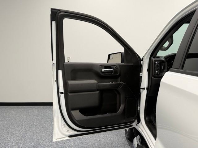 Used 2022 Chevrolet Silverado 1500 Custom w/ Safety Confidence Package AWD/4WD image 14