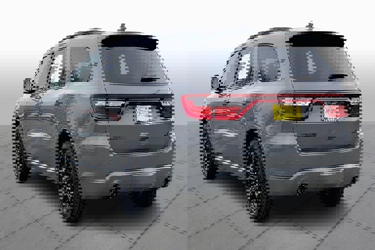 Used 2025 Dodge Durango GT w/ Blacktop Package image 11