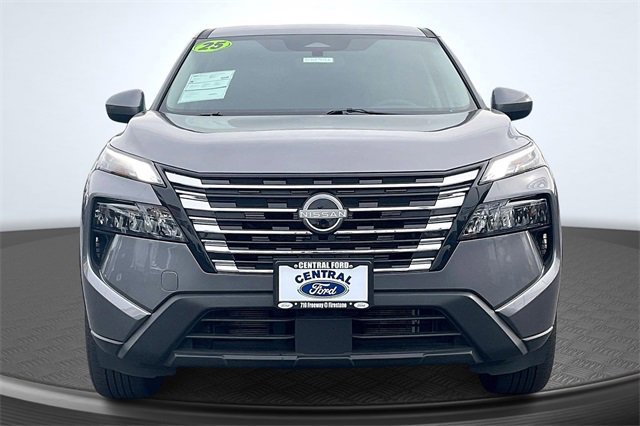 Used 2025 Nissan Rogue SV image 6