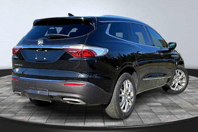 Used 2022 Buick Enclave Premium w/ Experience Buick Package image 6