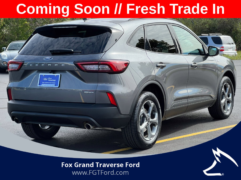 Certified 2025 Ford Escape ST-Line Select AWD/4WD image 9
