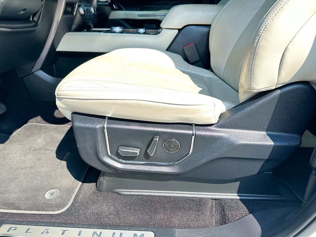 Certified 2021 Ford Expedition Platinum image 10