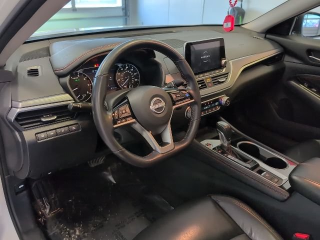 Used 2023 Nissan Altima 2.5 SR AWD/4WD image 10