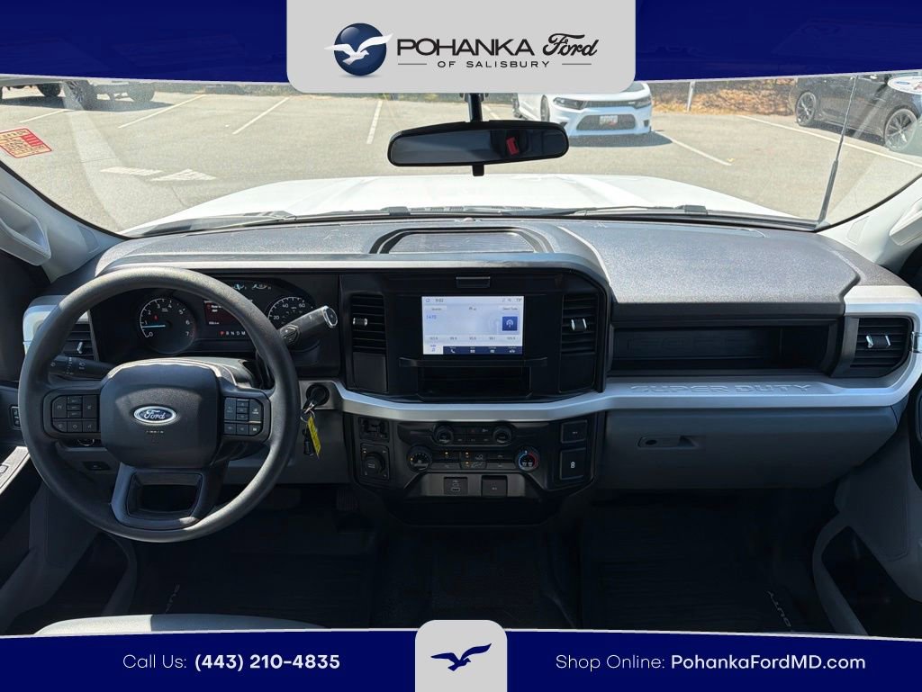 Certified 2025 Ford F250 XL w/ XL Chrome Package AWD/4WD image 9