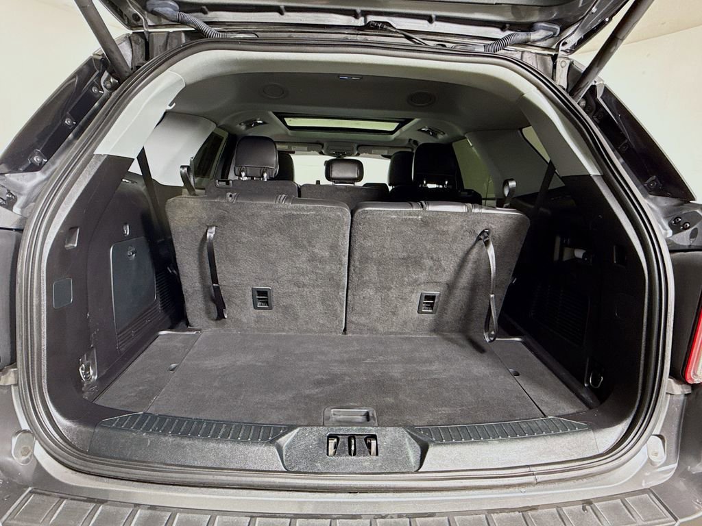 Certified 2021 Ford Explorer XLT w/ Equipment Group 202A image 27