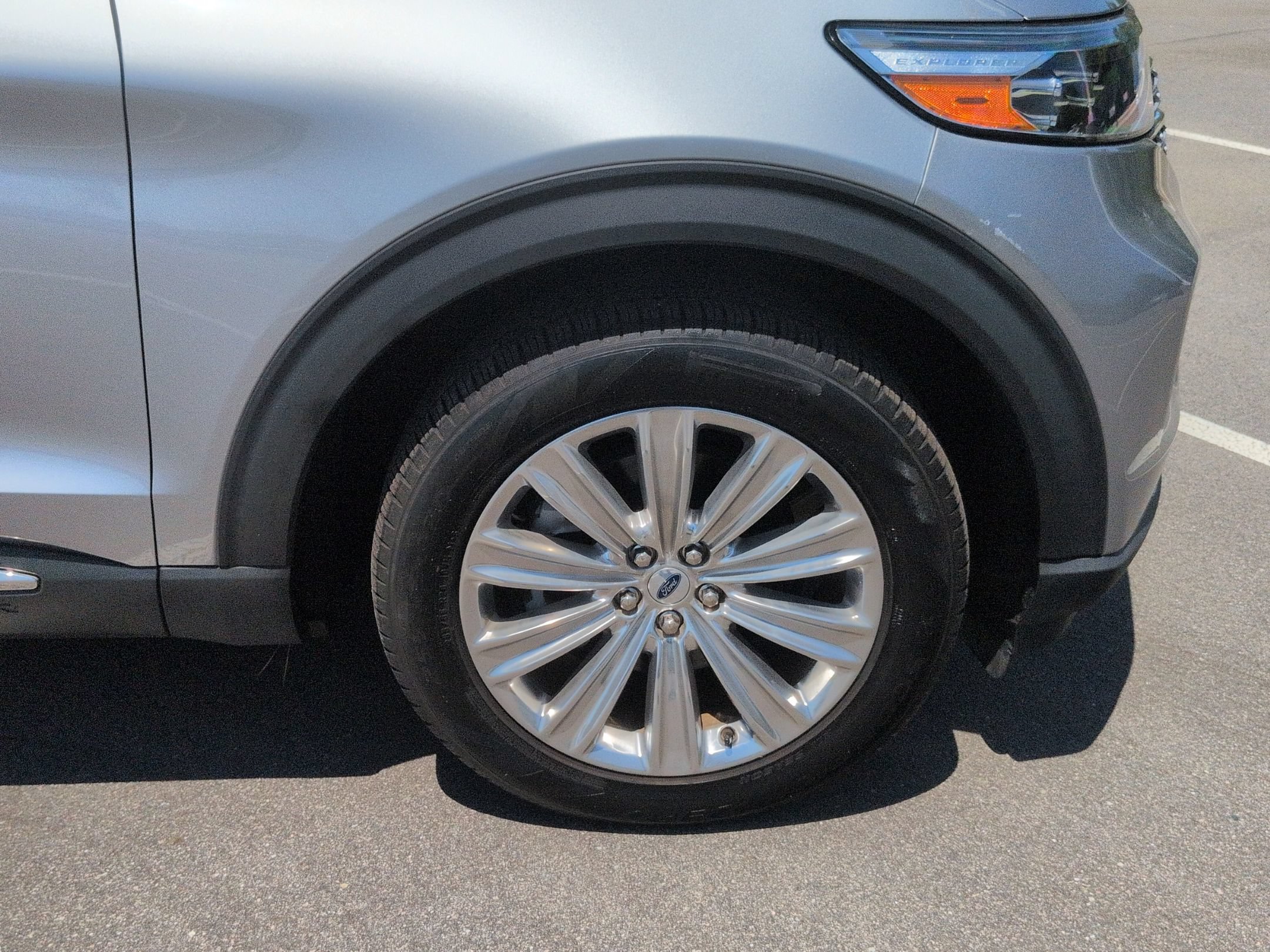 Certified 2023 Ford Explorer Limited w/ Limited Technology Package RWD image 11