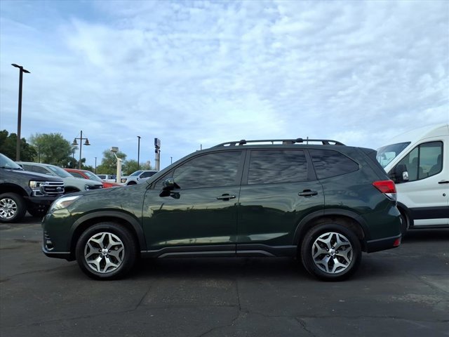 Used 2022 Subaru Forester Premium image 6