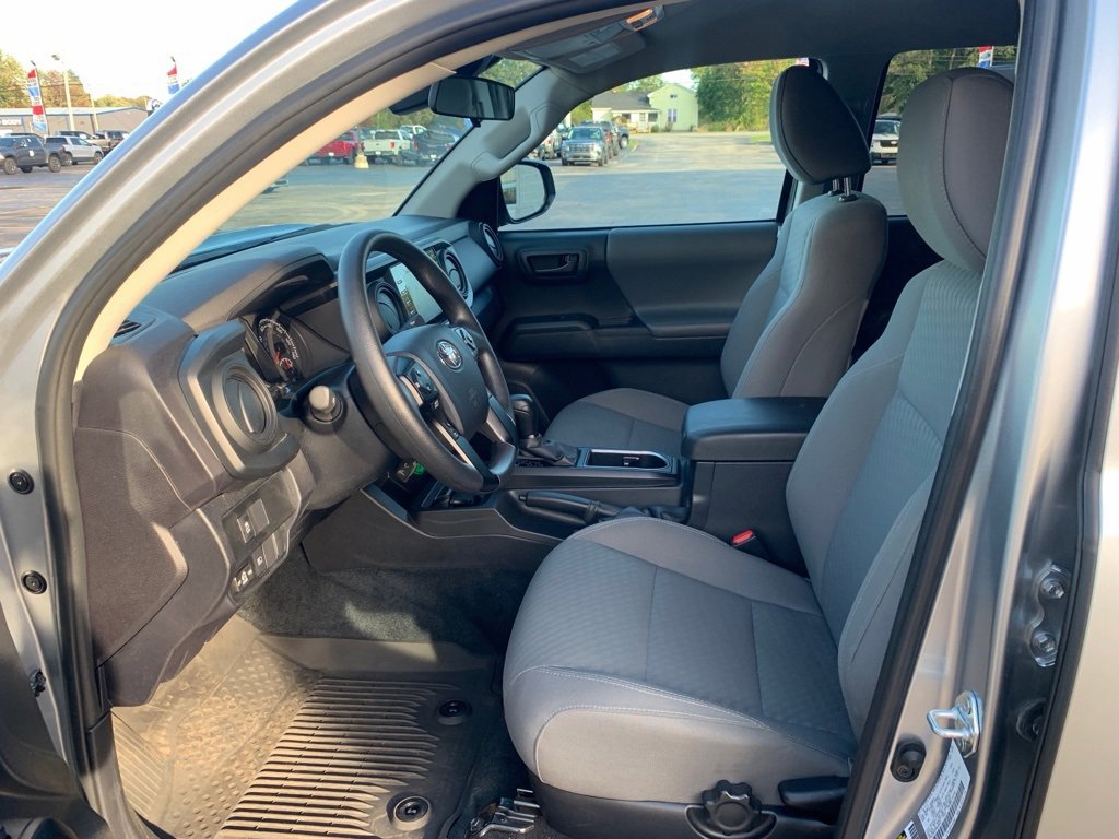 Used 2023 Toyota Tacoma SR image 4