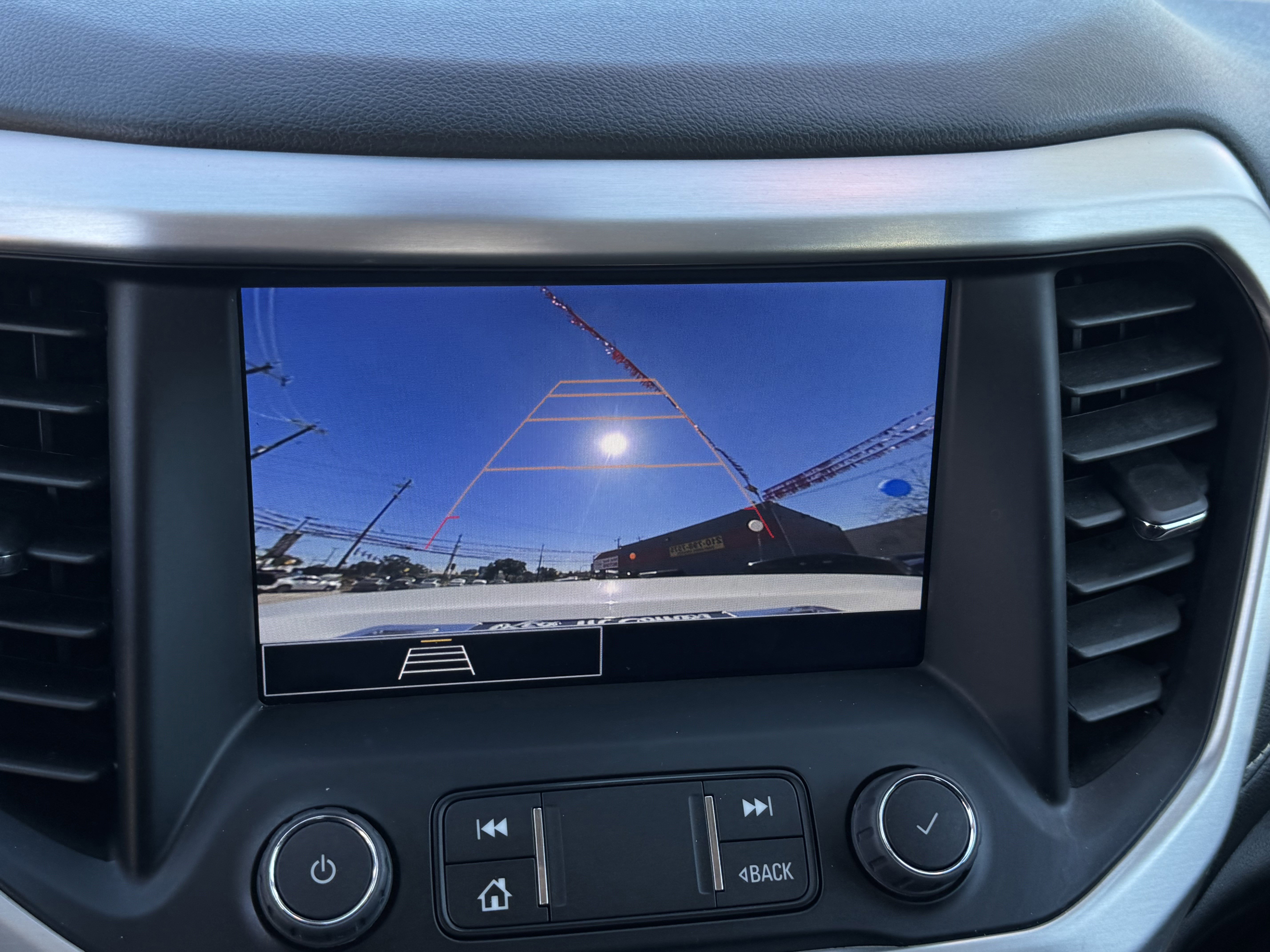 Used 2023 GMC Acadia SLE w/ Driver Convenience Package image 26