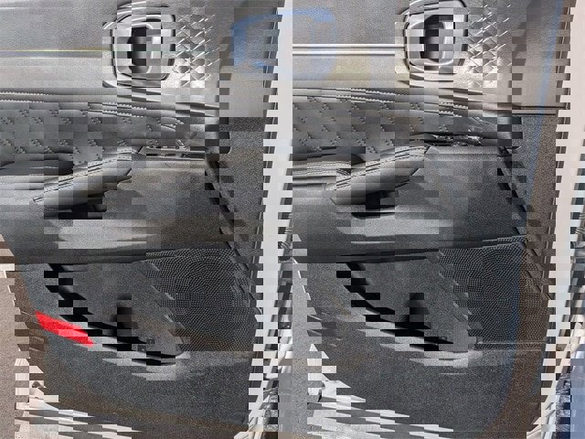 Used 2023 Kia Sorento SX image 15