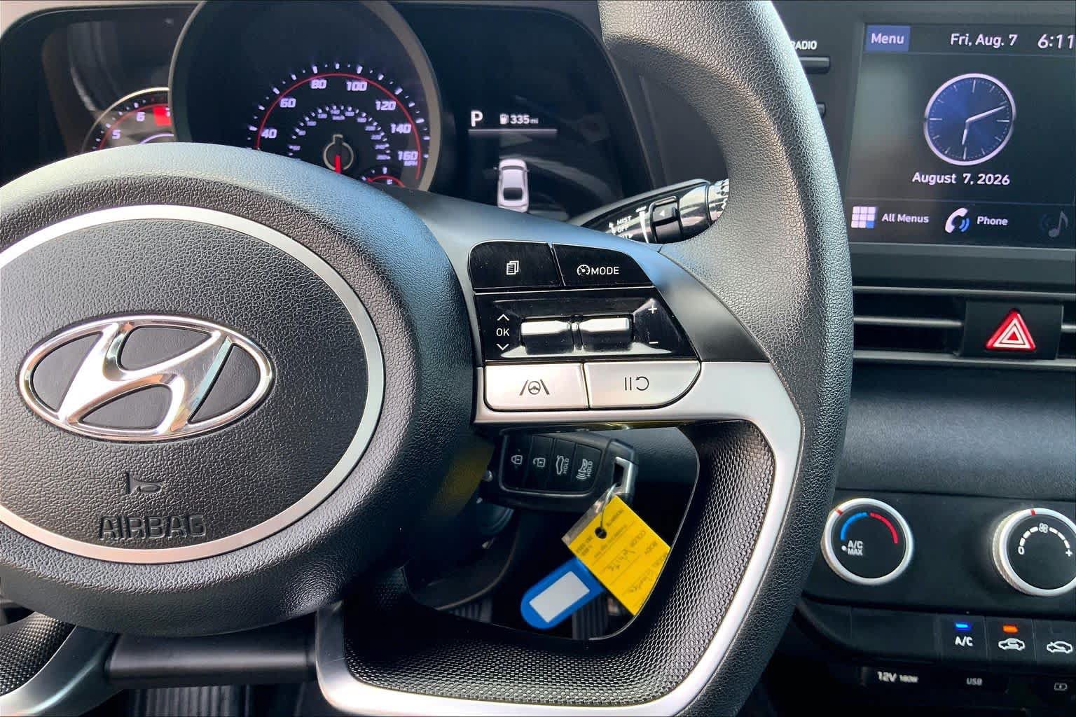 Used 2021 Hyundai Elantra SE FWD image 25