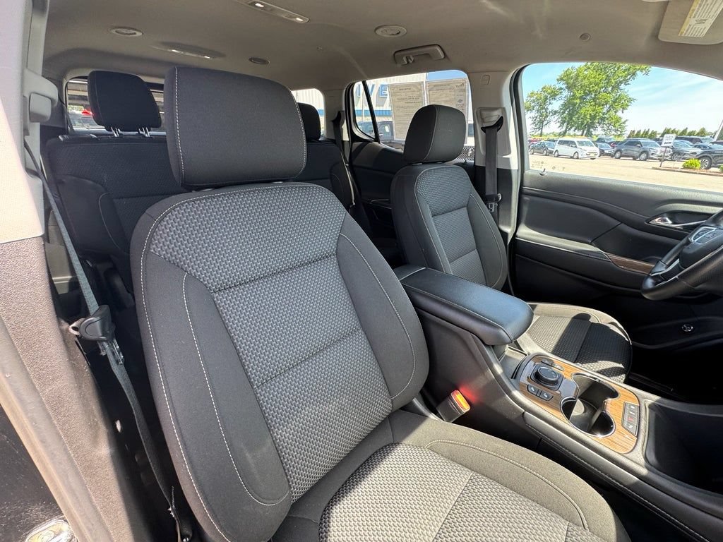 Used 2023 GMC Acadia SLE w/ Driver Convenience Package FWD image 12