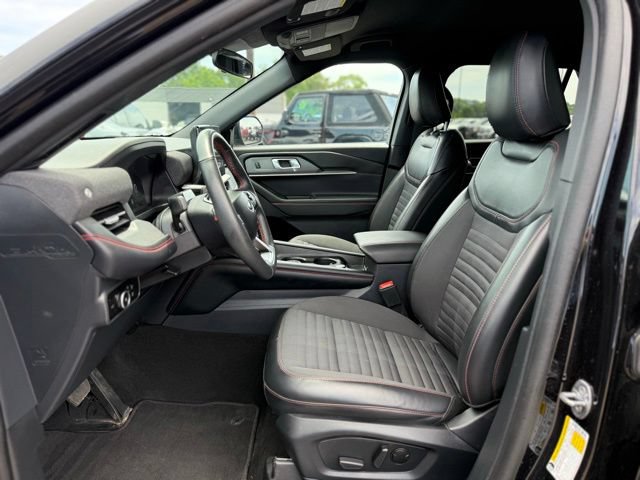 Certified 2025 Ford Explorer ST-Line AWD/4WD image 15