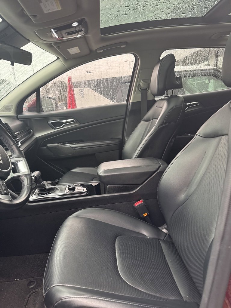 Used 2023 Kia Sportage SX image 5