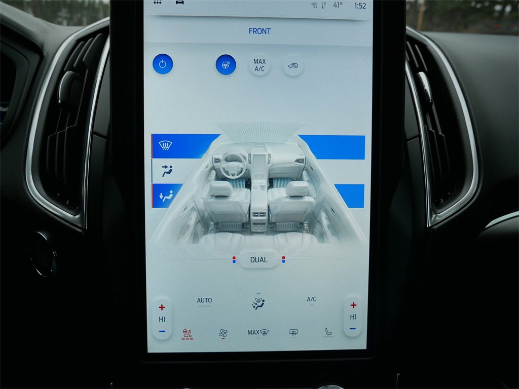 Certified 2022 Ford Edge Titanium w/ Class II Trailer Tow Package image 20