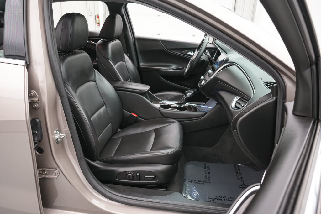 Used 2024 Chevrolet Malibu LT FWD image 21