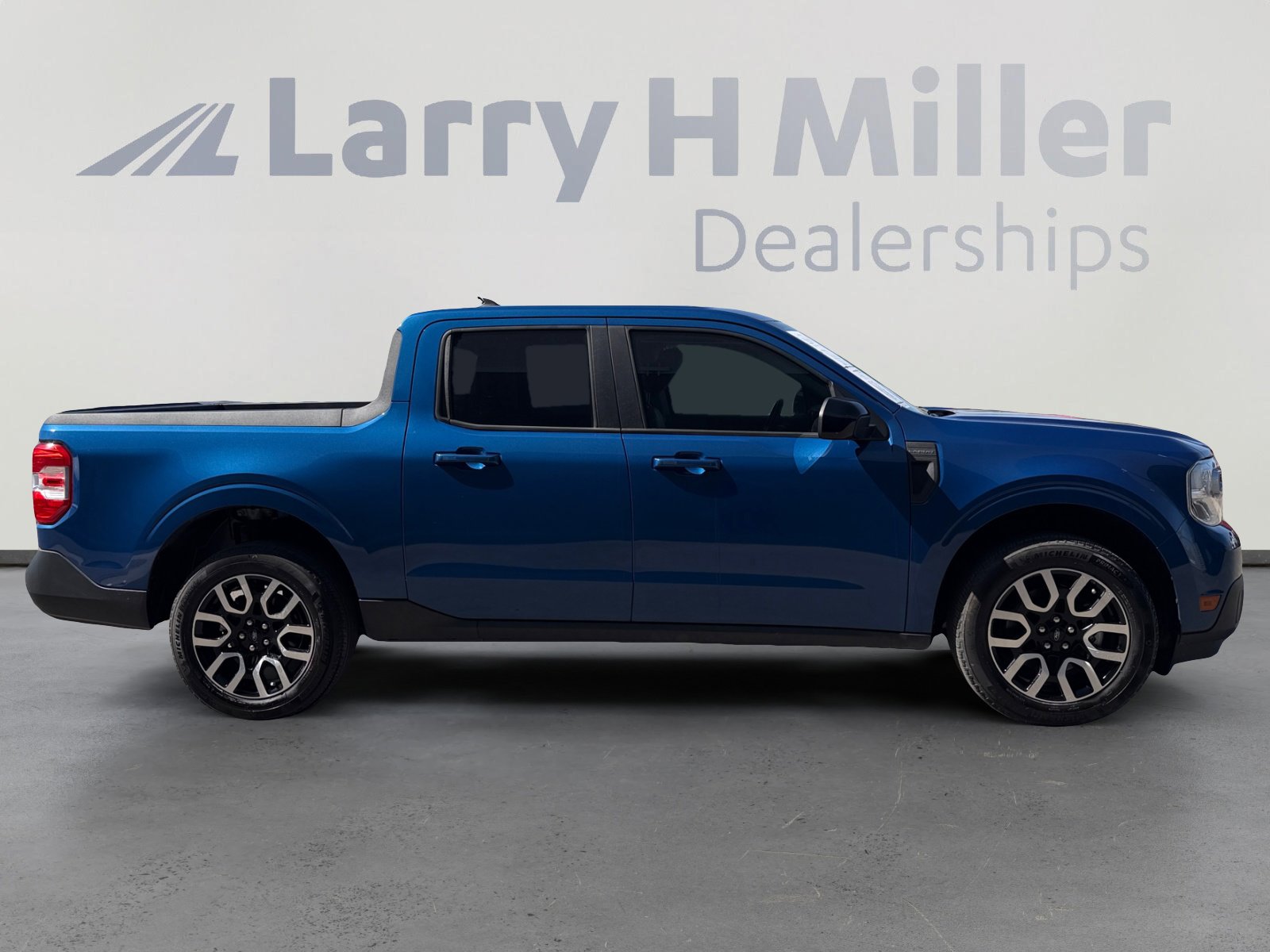 Certified 2024 Ford Maverick Lariat w/ 4K Tow Package AWD/4WD image 6
