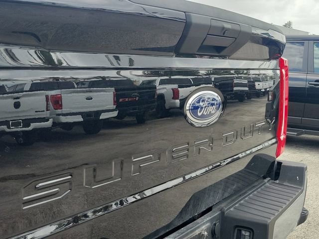 Certified 2025 Ford F350 XLT AWD/4WD image 5