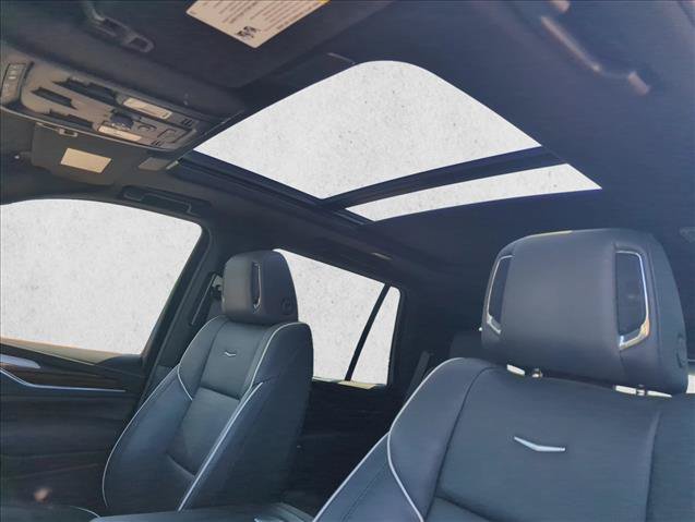 Used 2024 Cadillac Escalade Premium Luxury w/ LPO, Floor Liner Package AWD/4WD image 25