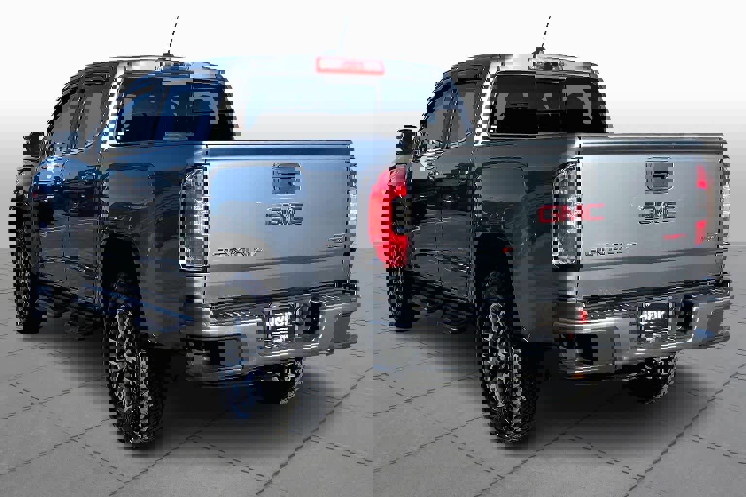 Used 2019 GMC Canyon All Terrain w/ Trailering Package image 12